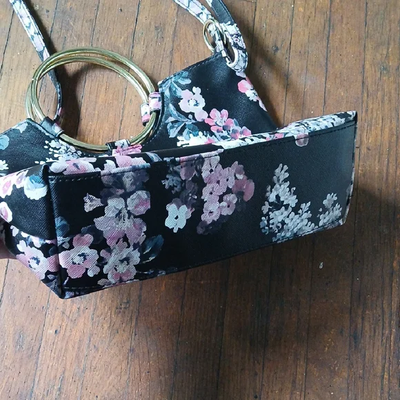 Mossimo Foral and Black Women's Bag - Picture 6 of 10